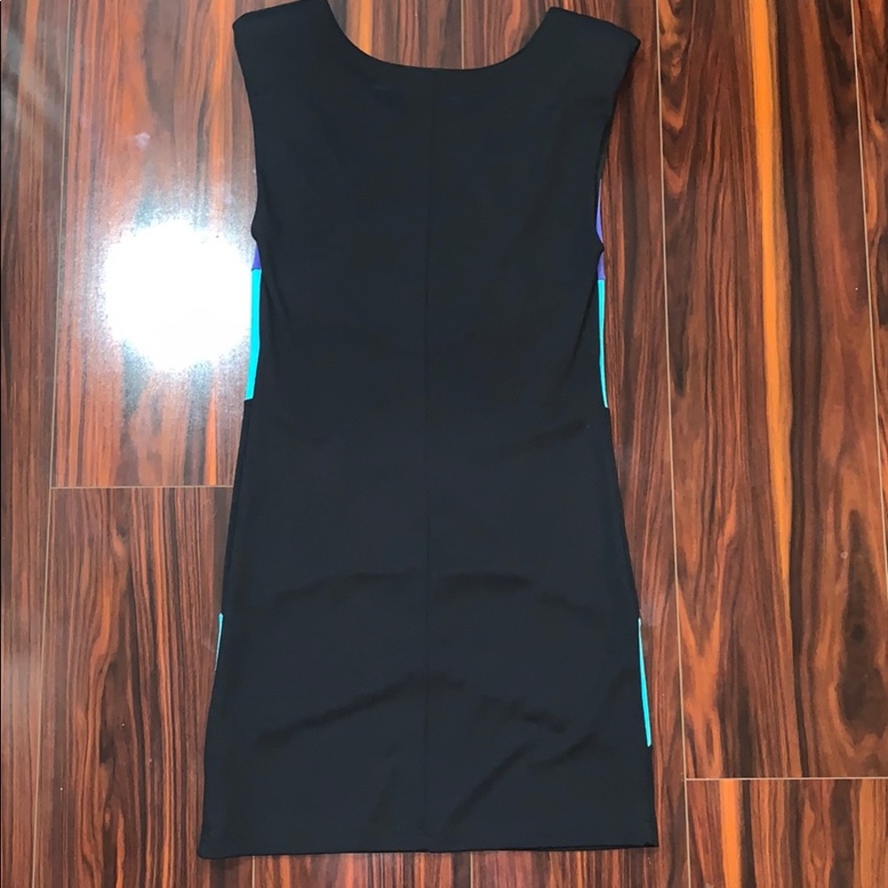 Geometric Dress - Picture 2 of 3